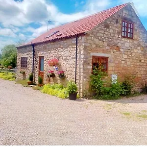 Holiday home The Old Cart House Salton